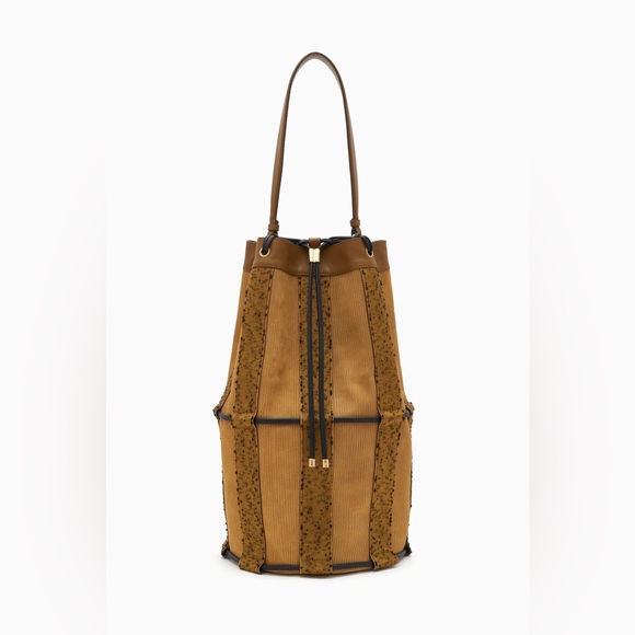 F/W 2022 Ulla Johnson Willow XL Drawstring Bucket Bag in Senape Colorblock - Picture 2 of 14